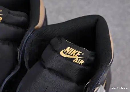 555088-032 Metallic High Gold Black Air (2020) Retro 555088-032 1 Jordan 0424